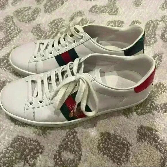 Gucci WOMEN'S ACE SNEAKER WITH BEE - Picture 4 of 9